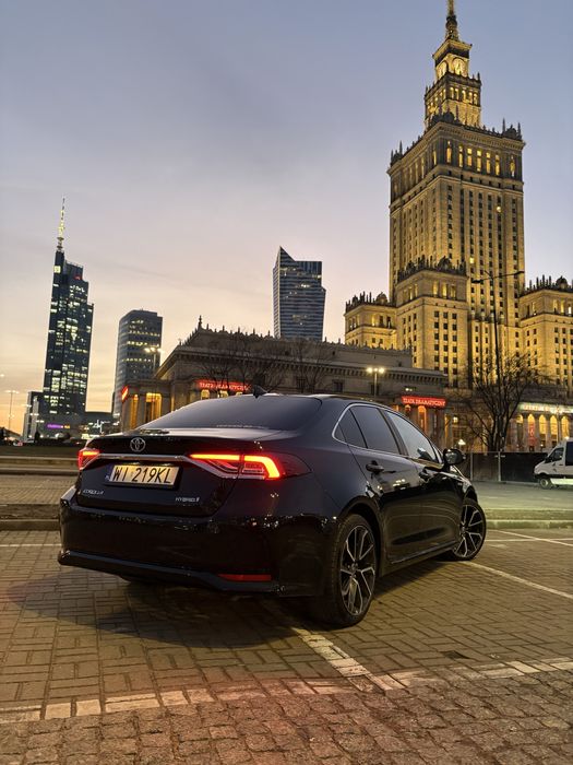 Toyota Corolla 1.8 Hybrid 122KM Executive