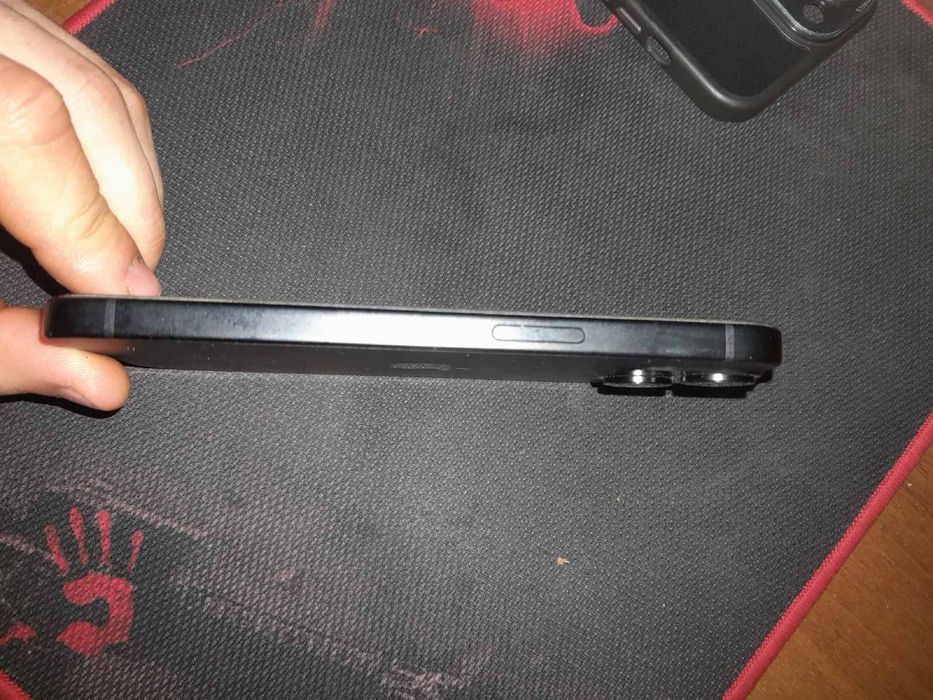 Продам айфон 15. 128 гб. Неверлок. Читайте описания.