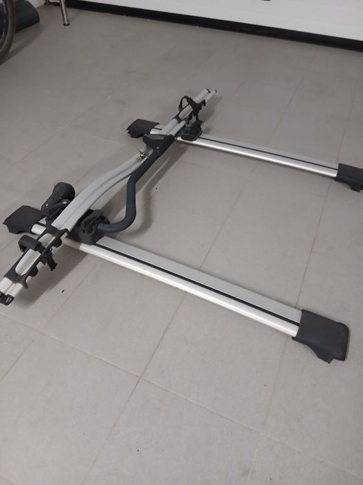 Suporte Bicicleta Thule e Conjunto barras tejadilho Whispbar
