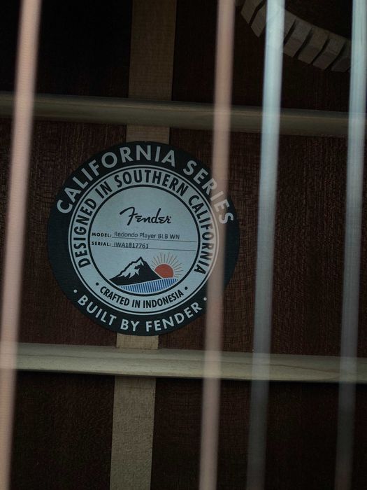 Электроакустическая гитара Fender Redondo Player, цвет lake placid blue, пр-во Indonesia, отличное состояние