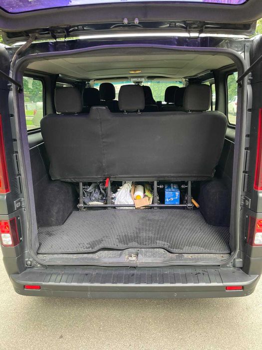 Мінівен Рено трафік