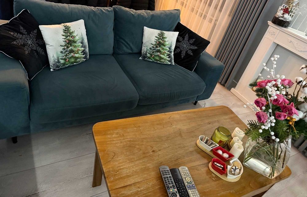 Welurowa Sofa - z Agata Meble