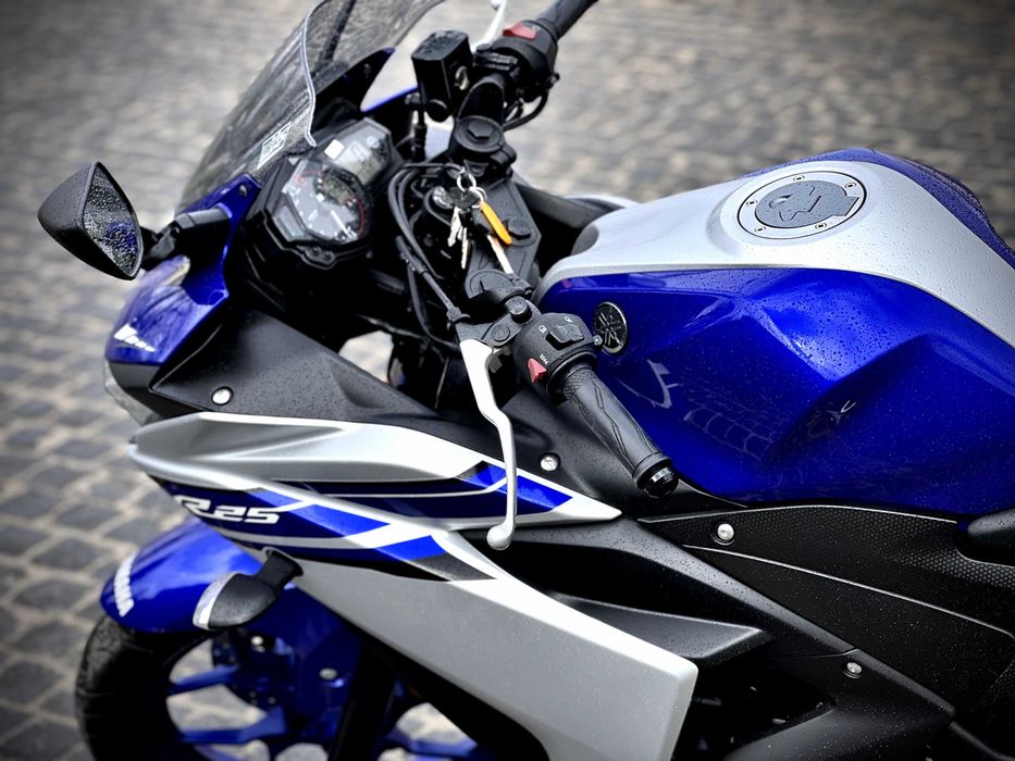 Японський Мотоцикл Yamaha YZF-R25 2016 в Арт мото Житомир