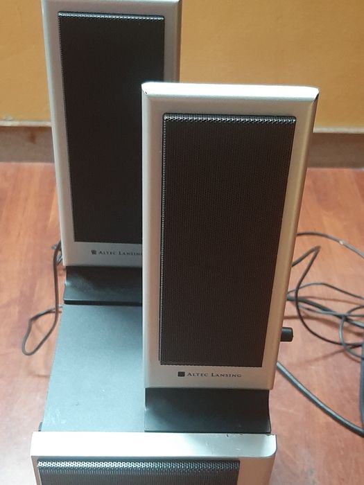 Sistema de som Altec Lansing