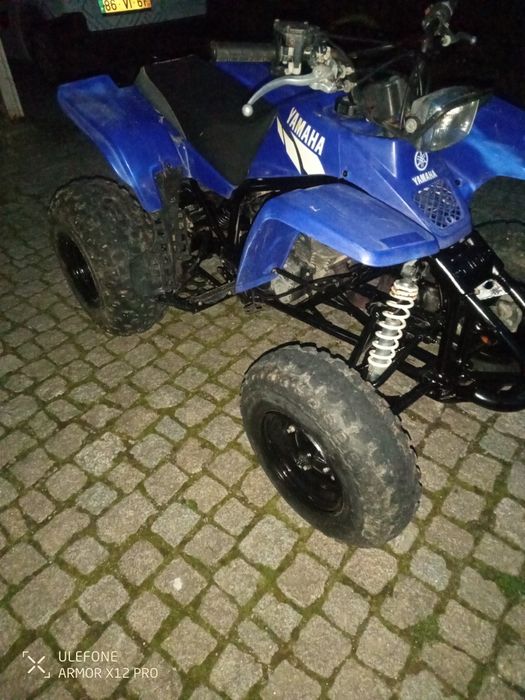 Moto 4 Yamaha YFS 200