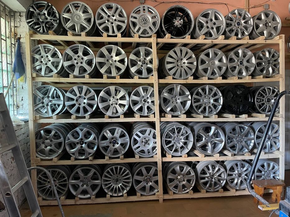 Легкосплавні Диски Металеві Диски Склад