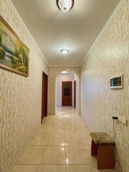 Большая 1- комнатная квартира в ЖК Малиновский по Бреуса от СК Стикон.