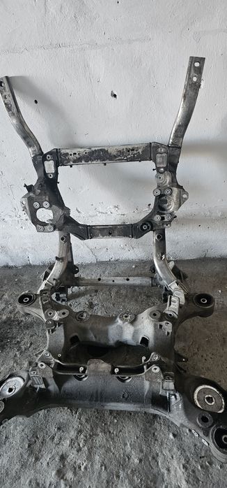 Подрамник  ,підрамник, ричаг важель,Land Rover, Range Rover Sport L494