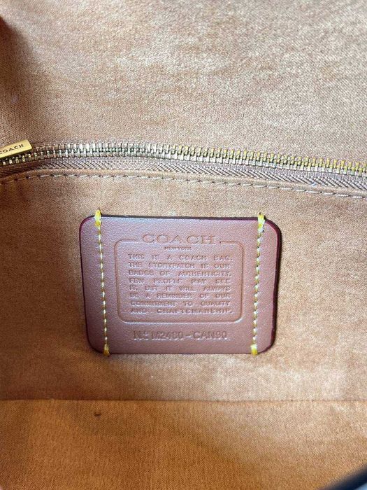 Сумка Coach Brook Flap біла