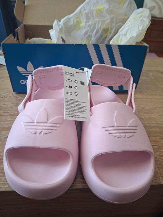 Chinelos Adidas n34 NOVOS