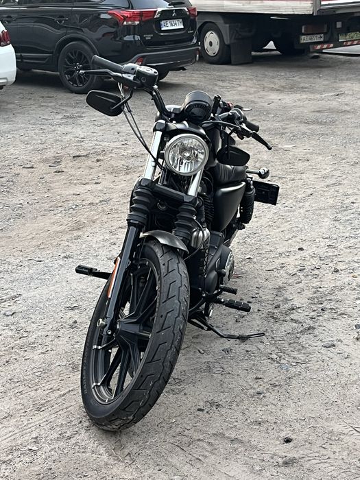 Продам мотоцикл Harley Davidso Iron 883