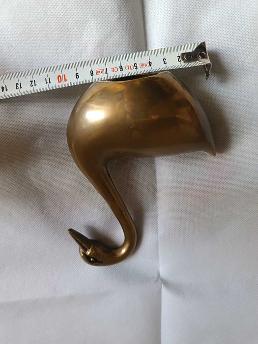 Cisne em latão antigo