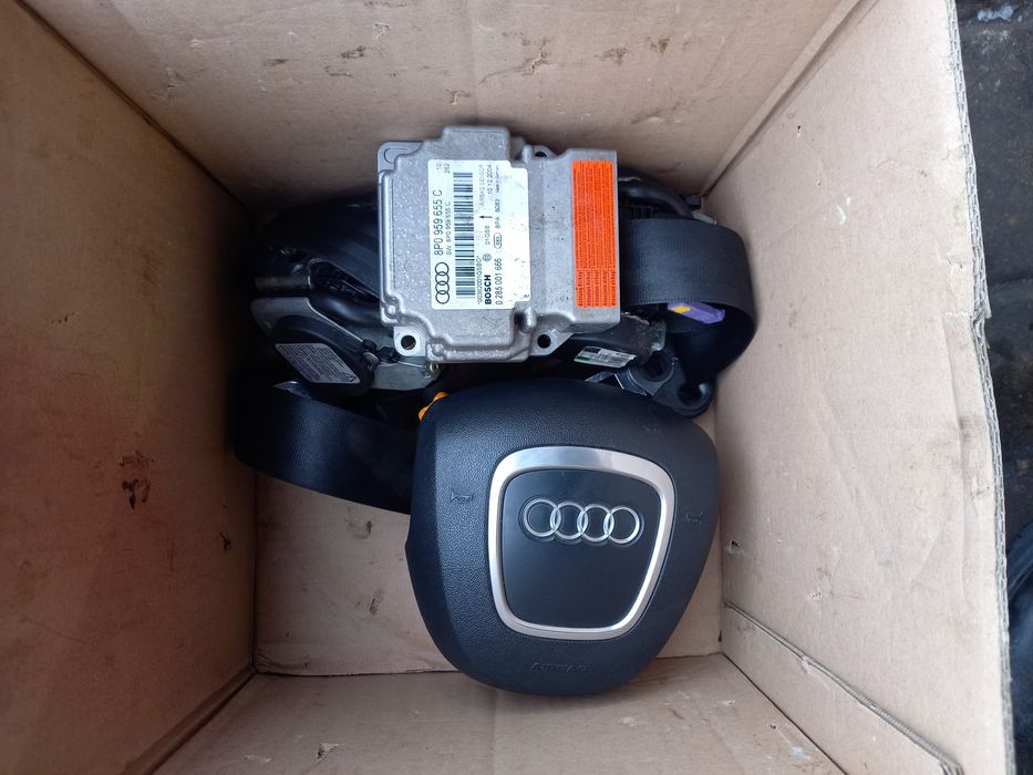 Deska rozdzielcza kokpit poduszki audi a3 8p 3d komplet