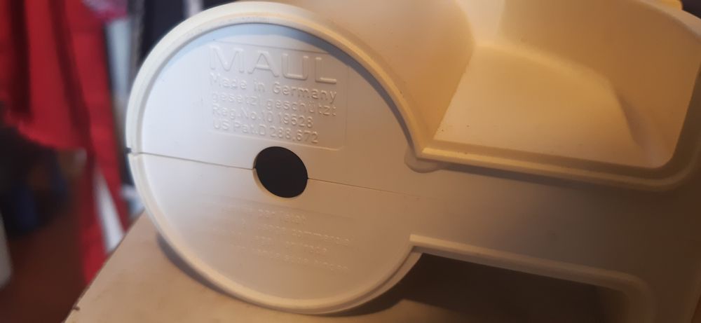 Ваги, що зважують в граммах