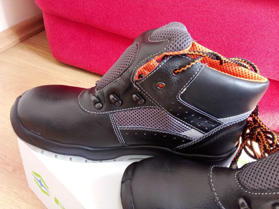 Buty, trzewiki robocze PPO model 055. Roz. 42