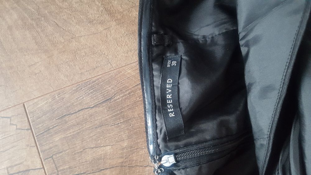 Sukienka mała czarna RESERVED