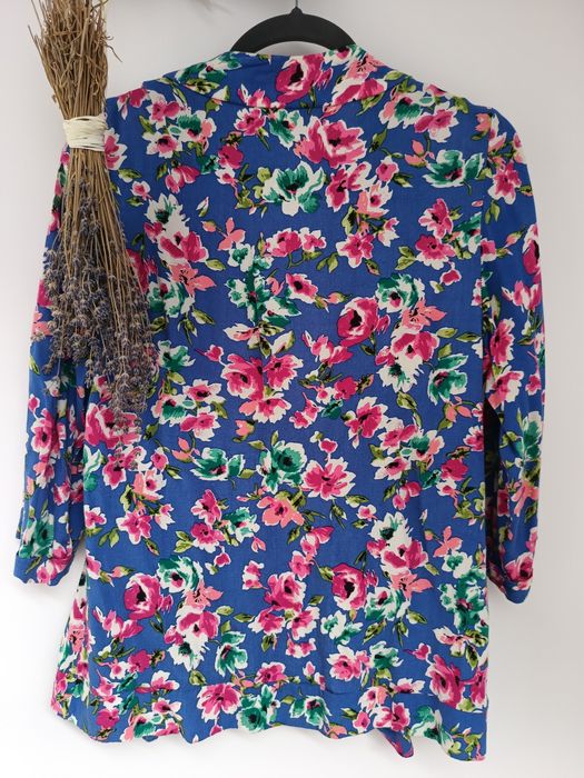 Żakiet narzutka w kwiaty New Look L