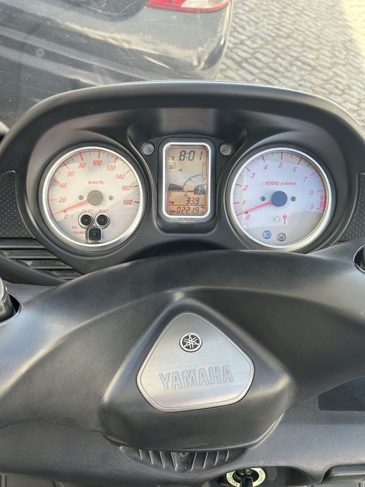 Yamaha TMAX 500 de 2006 com poucos kms