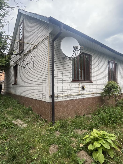 Будинок 17 км від міста Сокаль