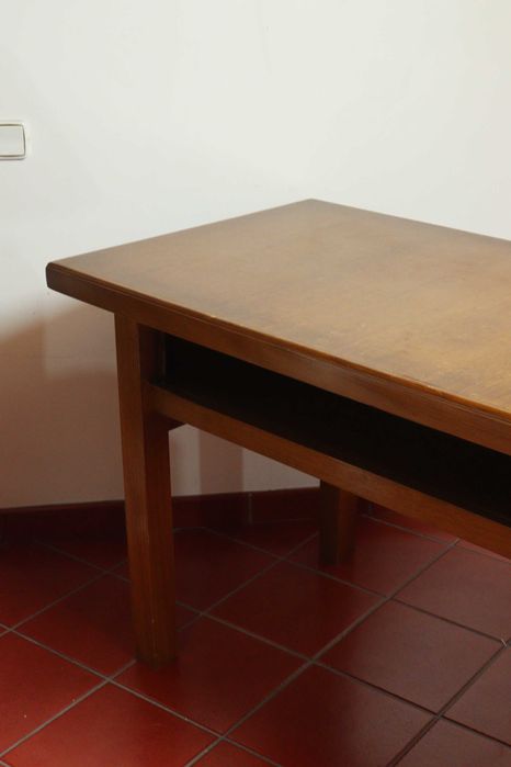 secretária de madeira maciça