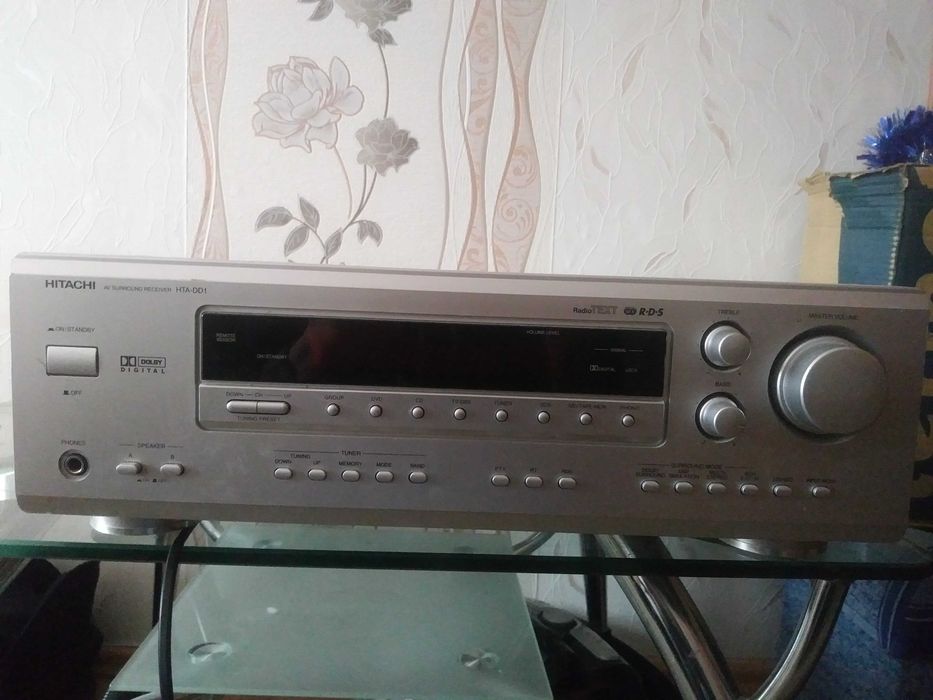 Amplituner Hitachi