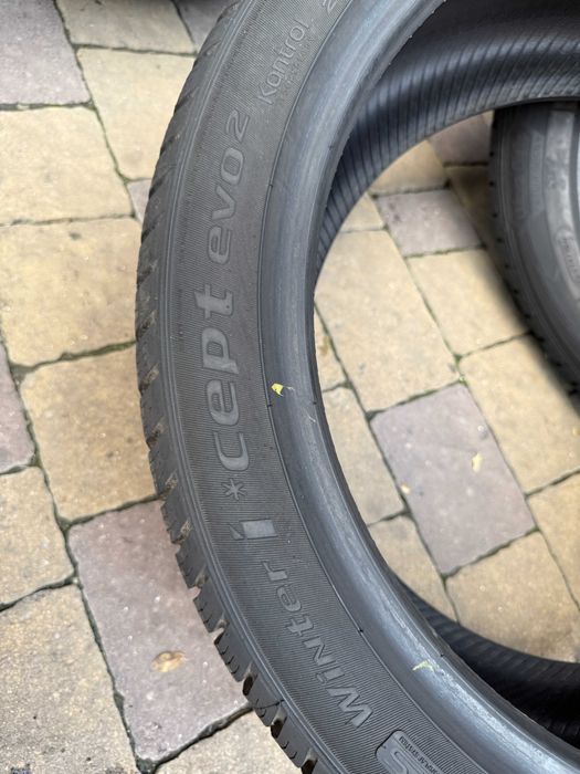 245-40 R19 98V Hankook Winter Icept Evo2 HRS 2023 розпаровка 1шт