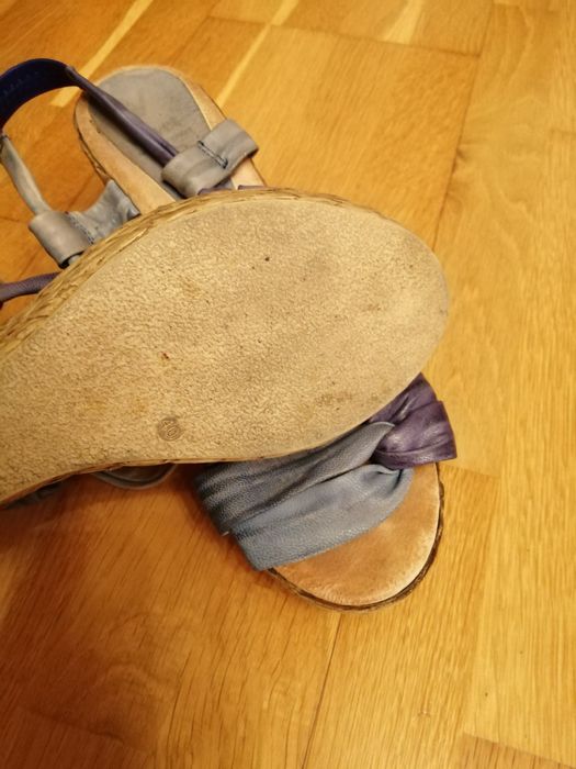 Sandałki skórzane, włoskie, r. 40