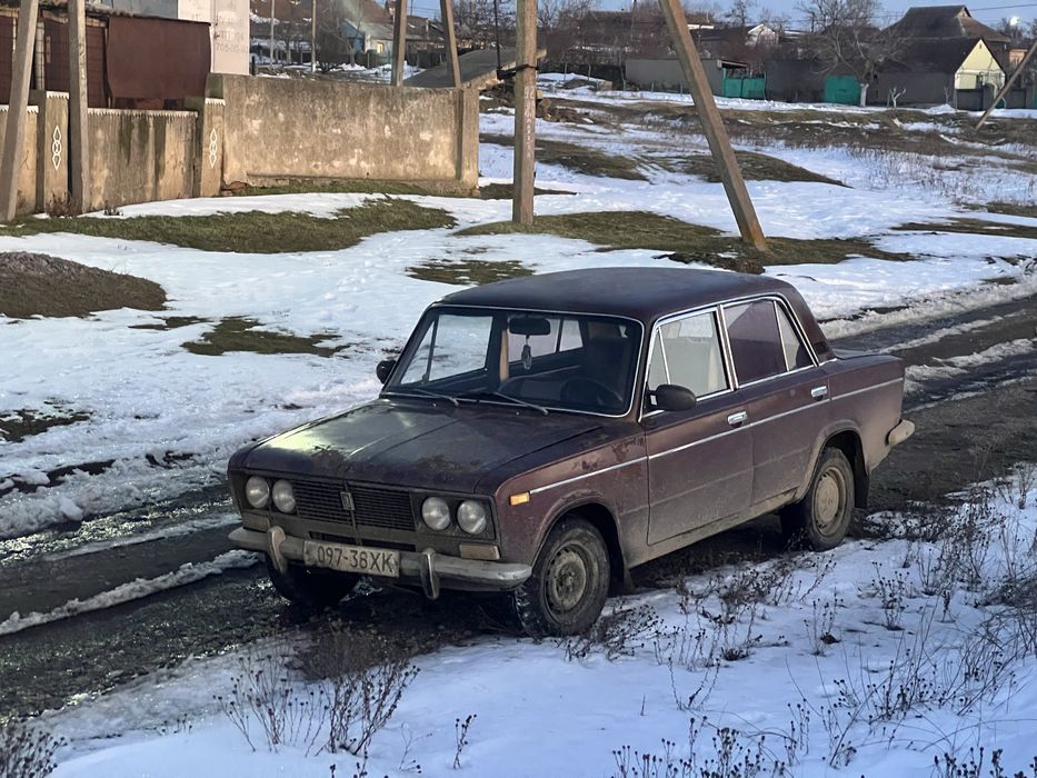 Продам ваз 2103