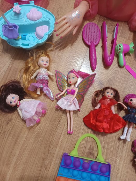 Іграшки для дівчинки , лялька маникен