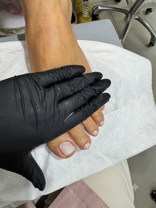 MANICURE E PEDICURE PROFISSIONAL A DOMICILIO