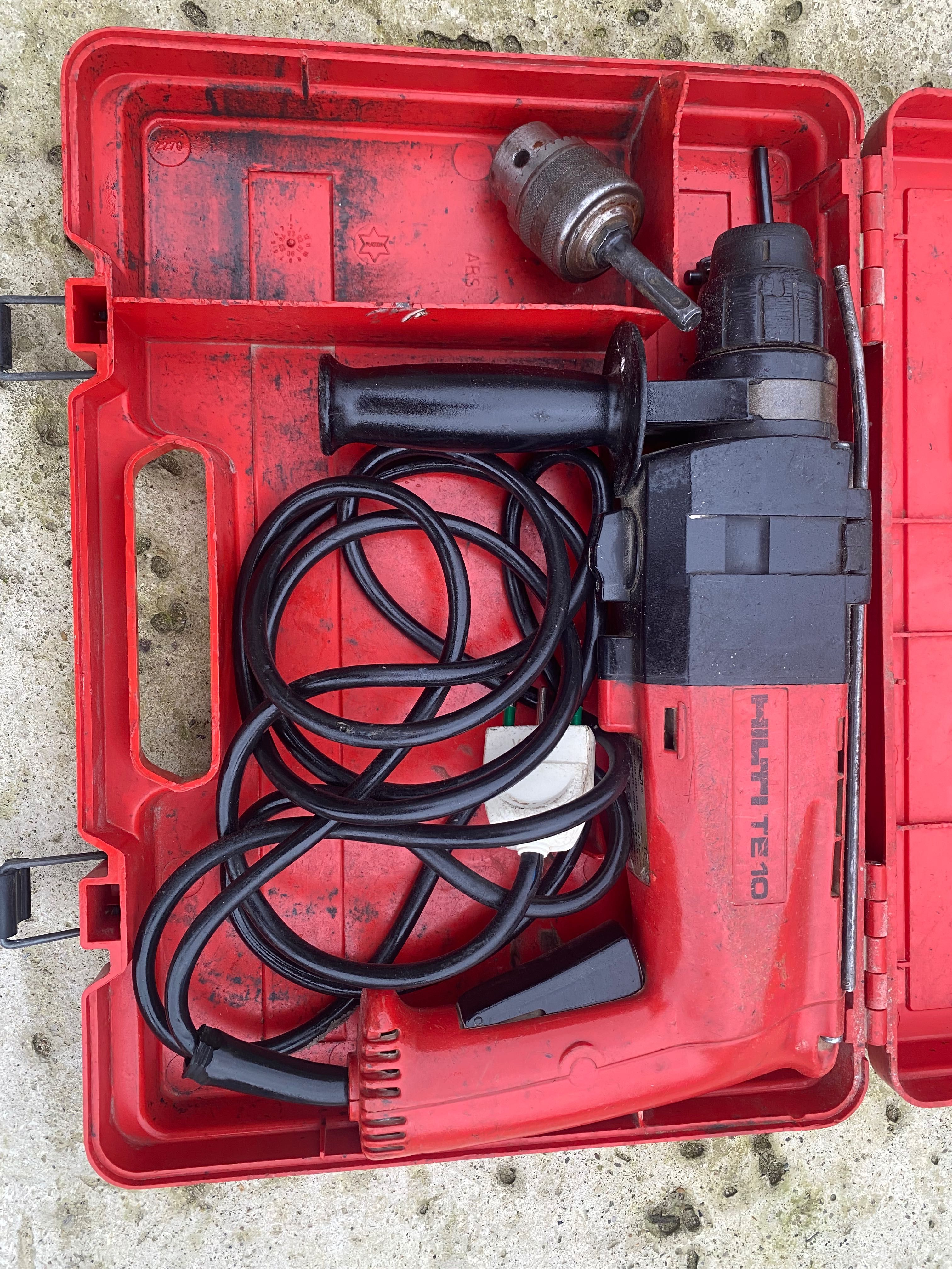 Hilti дрель перфоратор: 2 200 грн. - Электроинструмент Новоселица на Olx