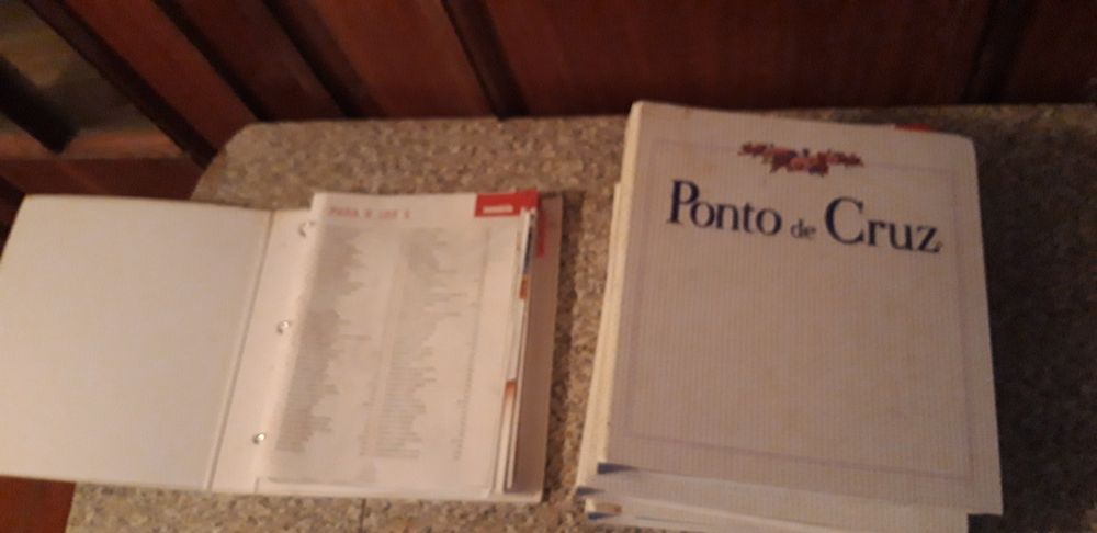 Conjunto de 4 Dossiers Fascículos Ponto de Cruz