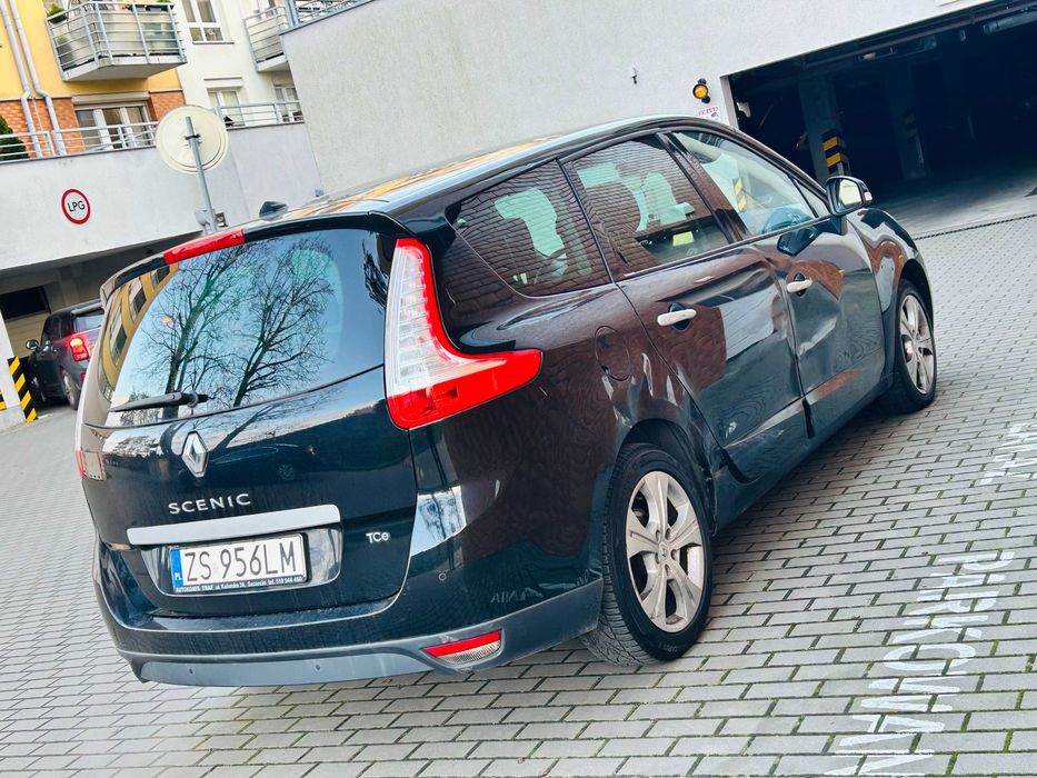 Renault Scenic 1.2 benzyna 2011r