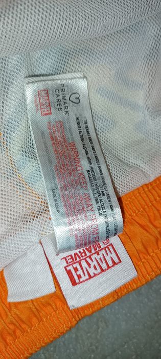 Calções de criança originais Pokémon e Marvel