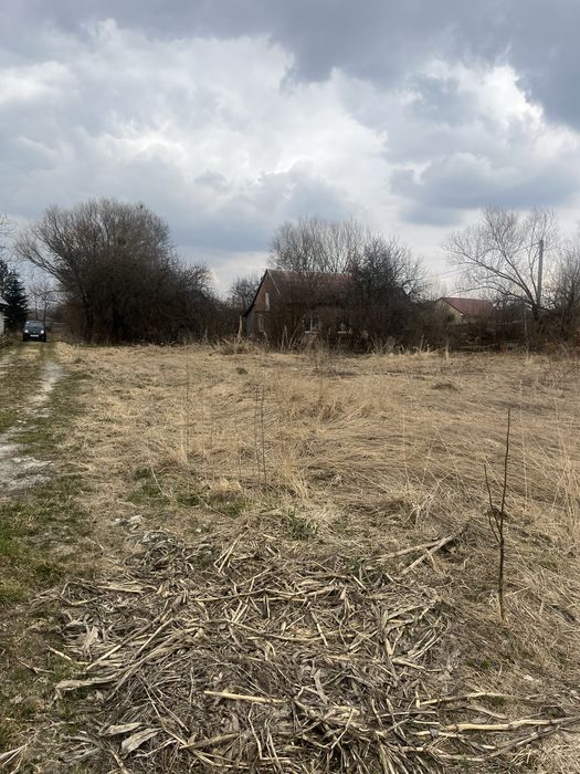 Земельна ділянка/будинок продаж