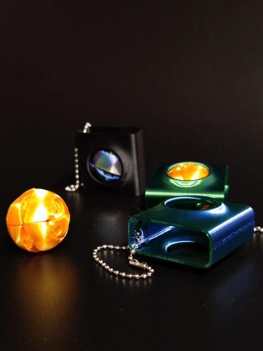 ZORBLES   трансформуючий антистрес-брелок