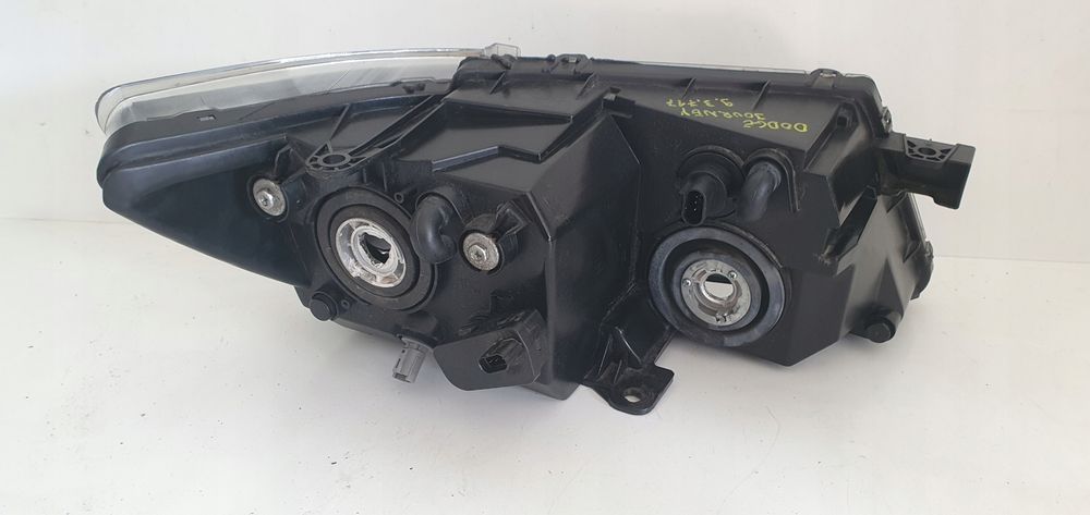 Dodge journey lampa lewa przód