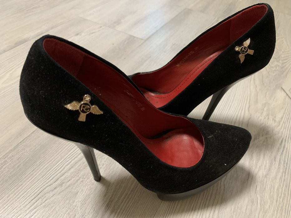 Взуття , туфлі …. prada