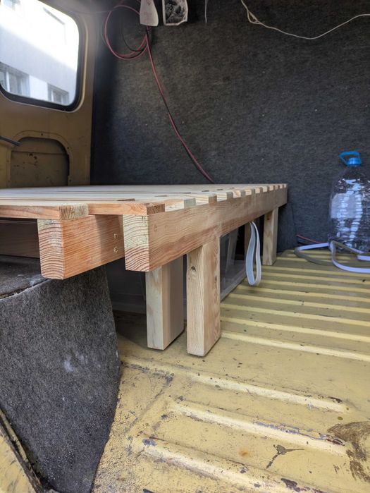 Estrutura sofá cama em madeira maciça