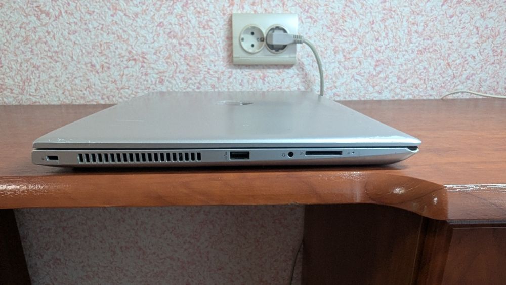 HP ProBook 450 G5 /15,5"/i3-8130U 3,4ГГц/8GB-DDR4/SSD-256