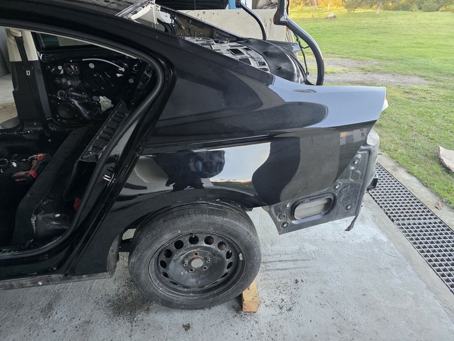 Vw Passat B8 sedan ćwiartka ćwiara LC9X lewa lewy tył