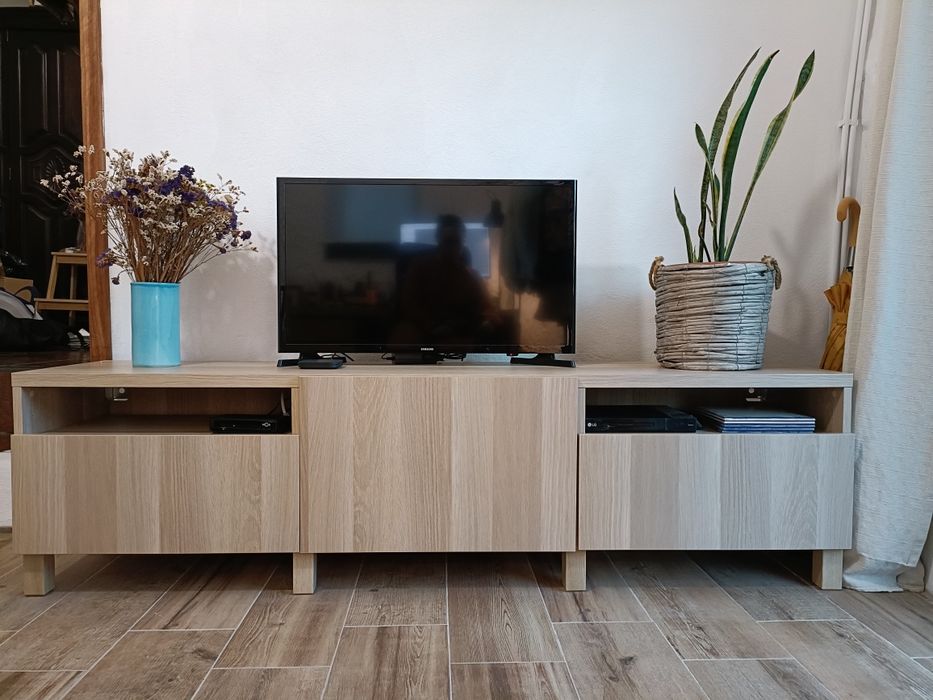 Móvel TV IKEA - modelo Bestå