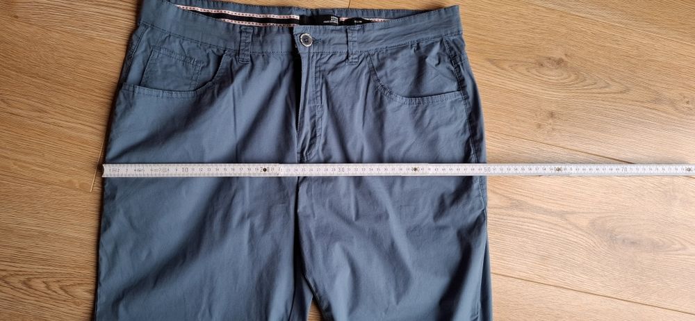 Nowe spodnie męskie rozmiar L slim