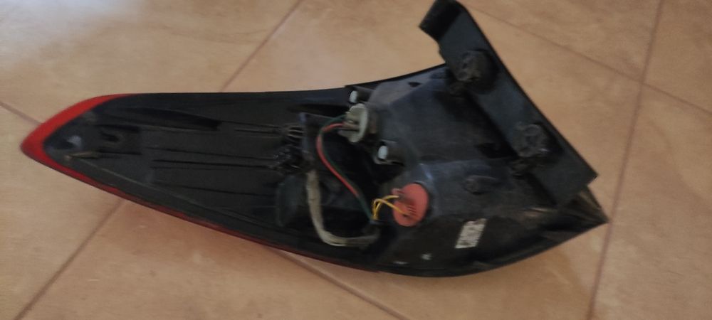 Lampa tył prawa Kia Carens IV