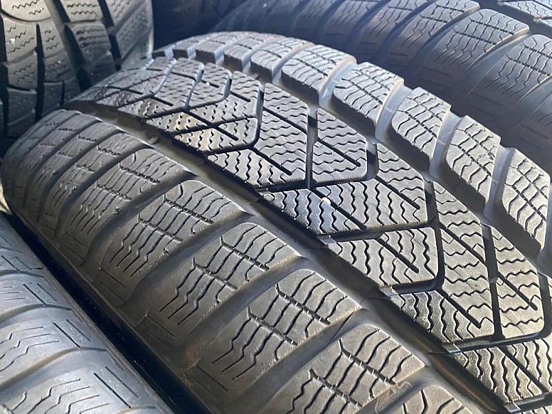 225/45r19 Pirelli SottoZero 3 RSC_6,2mm_4szt_(216)