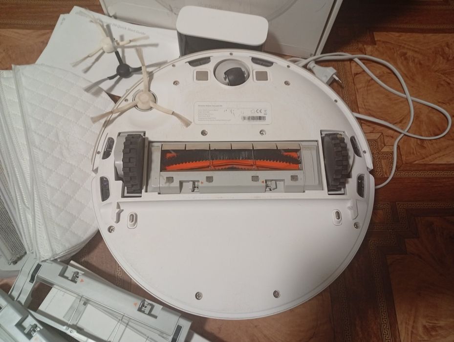 Продам робот пилосос Dreame Vacuum D9