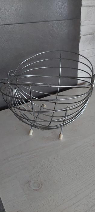 Koszyk ma owoce metalowy metal