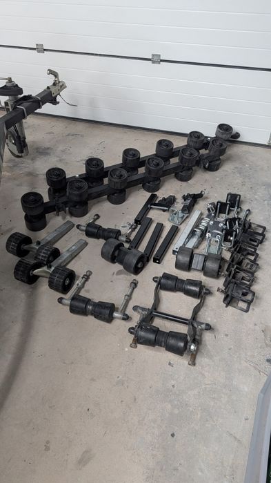 Podpory płozorolki obejmy kołyska do przyczepy podłodziowej