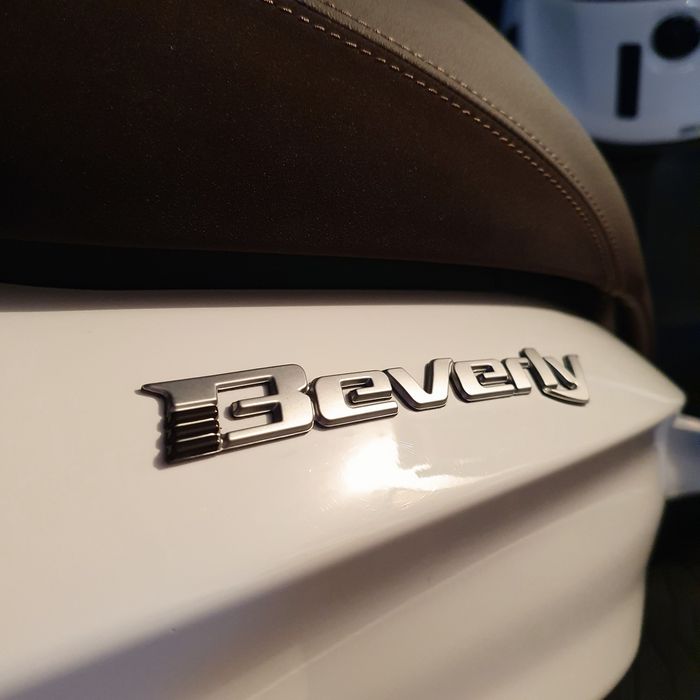 Максі-скутер Piaggio Beverly 300 hpe 2022р.в.