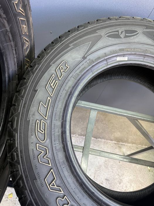 Шины БУ 245 75 R 17 Goodyear Wrangler Всесезон Комплект резина